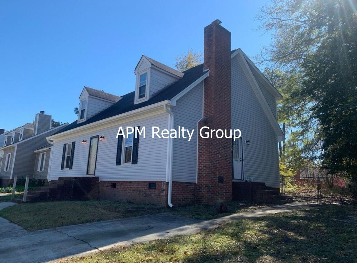 Rare 5 Bedroom Home House Rental in Hopkins, SC