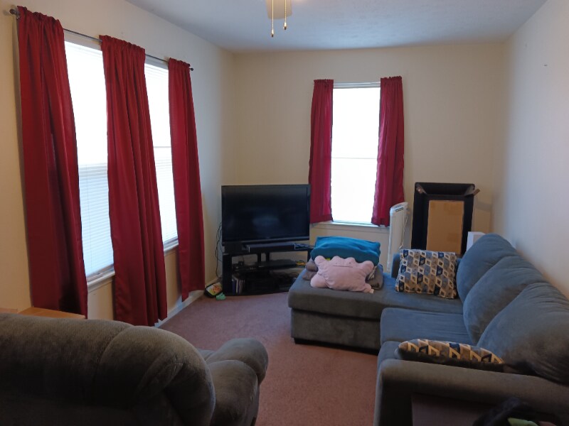 1209 State Ave, Coraopolis, PA 15108 Townhome Rentals in Coraopolis