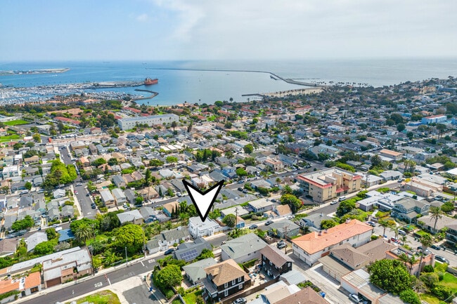 Building Photo - 2818 S Peck Ave