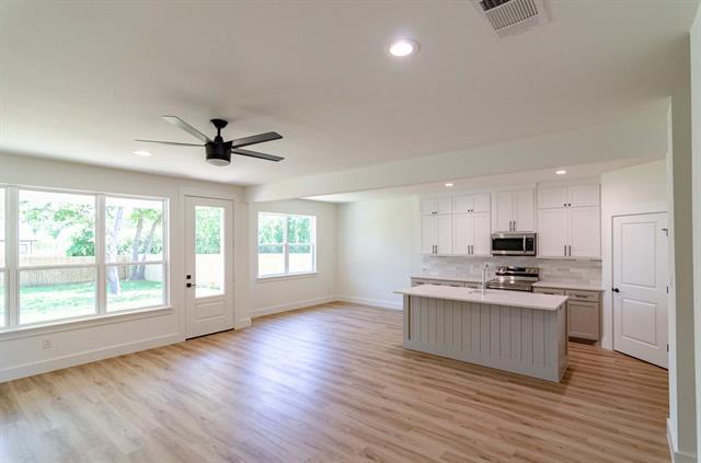 Building Photo - 1209 Sayle St