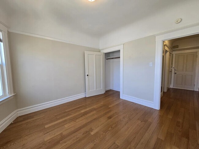 Foto del edificio - 1042 Irving St