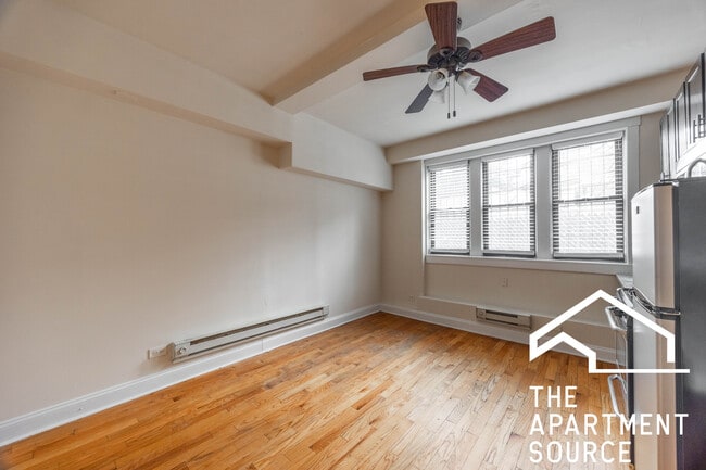 Foto del edificio - 4737 N Hermitage Ave