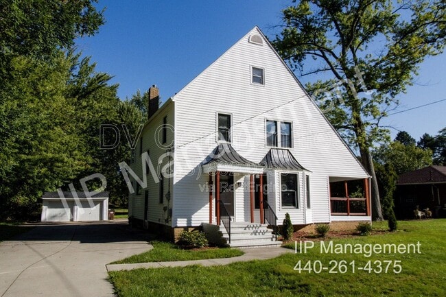 Foto del edificio - 29396 Detroit Rd