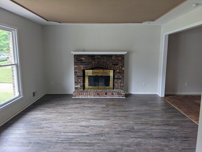 Foto del edificio - Recently updated Raytown single family home