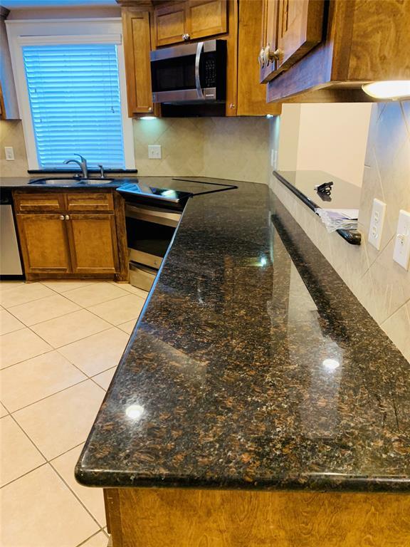 Foto del edificio - 24106 Bassett Hall Ln