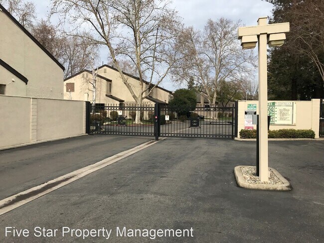 Foto del edificio - 2 br, 2 bath House - 1105 Cedar Creek Dr #14