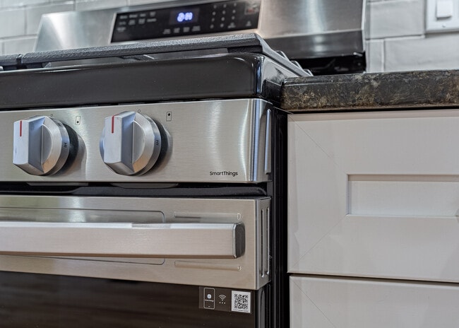 Building Photo - 2100 Greenwood St