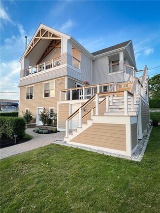 Building Photo - 174 Renfrew Ave
