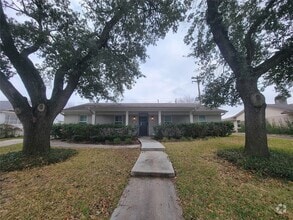 Building Photo - 1007 Blue Willow Dr