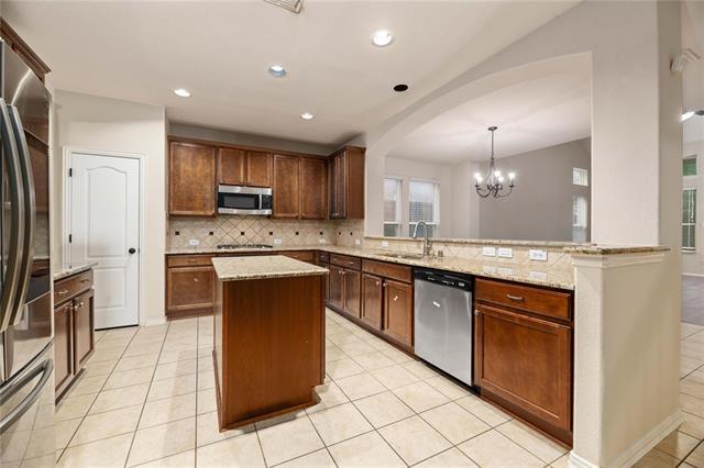 Building Photo - 11927 Henderson Dr