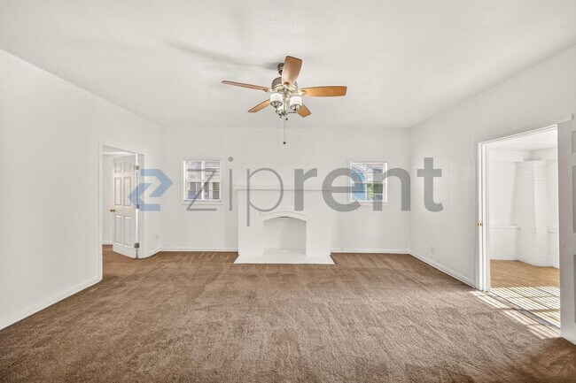 Foto del edificio - 4062 S Budlong Ave