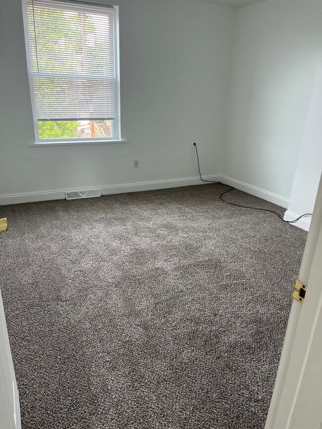 Foto del edificio - 2 bedroom 1 bath townhouse, Mt Washington