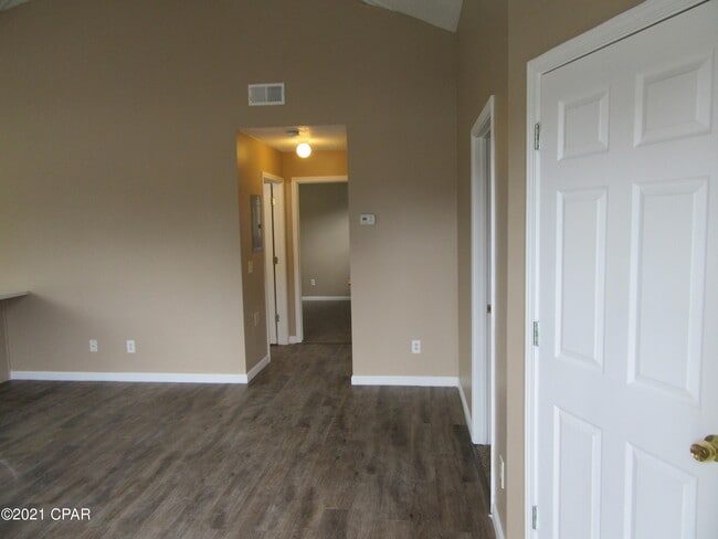 Building Photo - 1401 Gulf Ave