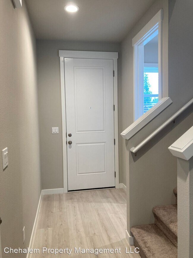 Foto del edificio - 3 br, 2.5 bath House - 222 W. 17th Street