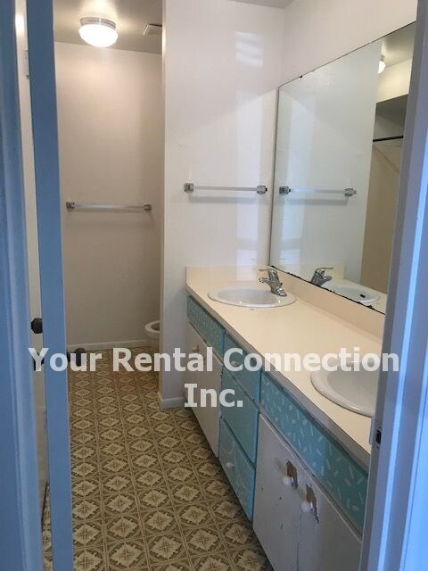 Foto del edificio - 2/1 Duplex - 3726 County Line Rd