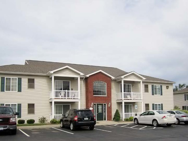 Building Photo - Fox Trace Apartments