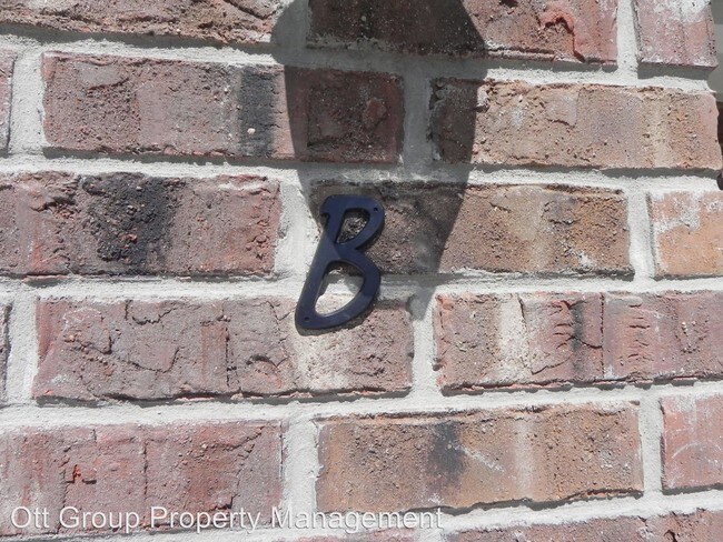 Building Photo - 1421 Natchez Trail