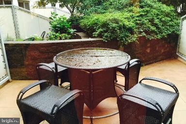 Primary Photo - 777 7th St NW