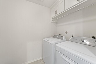 Building Photo - 2107 Crockett St