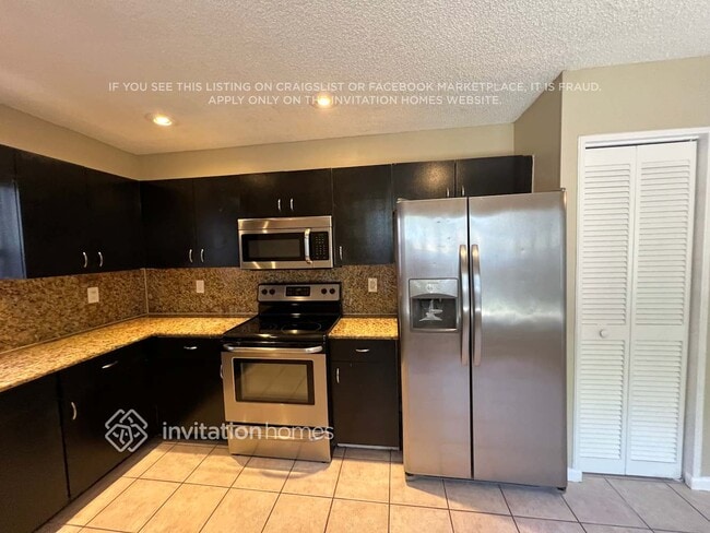 Foto del edificio - 5143 NW 87th Terrace