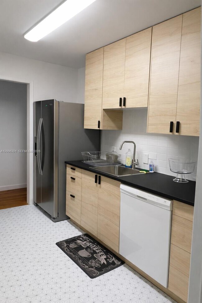 Foto del edificio - 5800 SW 61st St