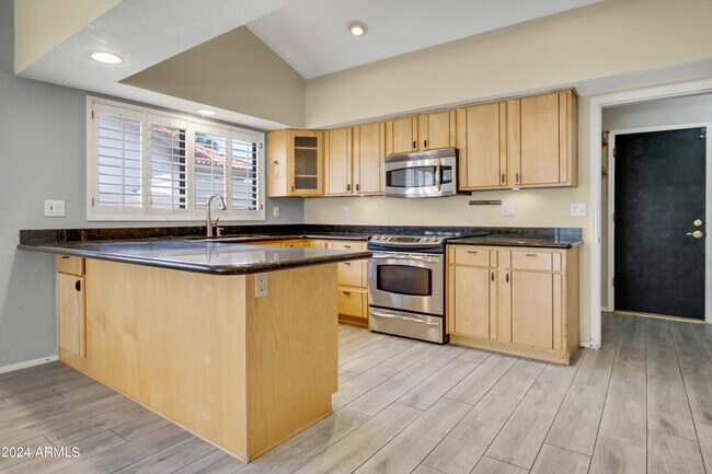 Foto del edificio - 16035 N 10th St