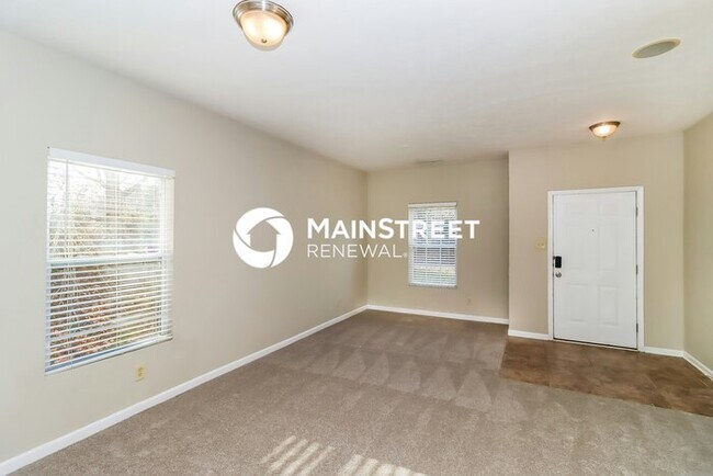 Foto del edificio - 4 Bedroom Pet-Friendly Home in Charlotte, NC with Main Street Renewal