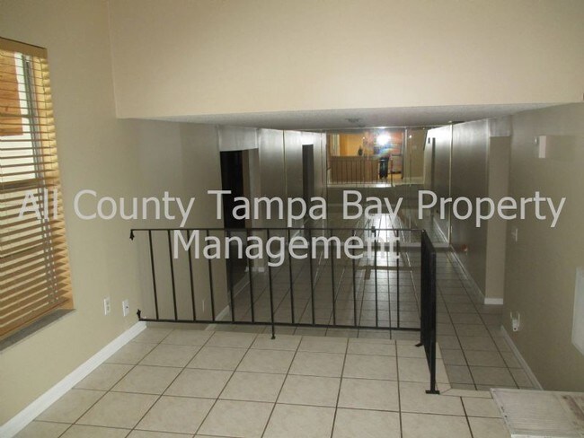 Foto del edificio - 4302 Hollow Hill Dr