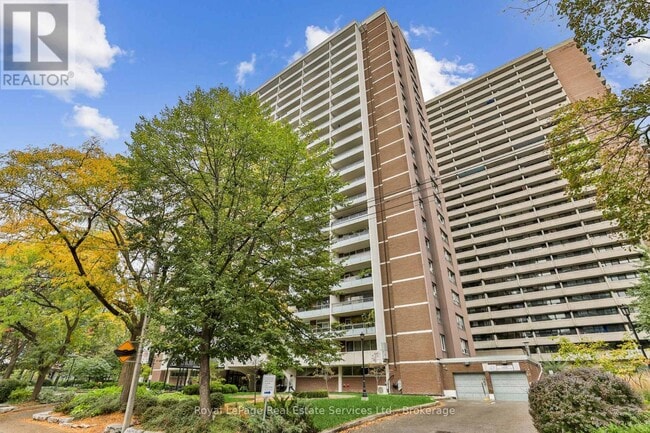 Building Photo - 30 Gloucester St