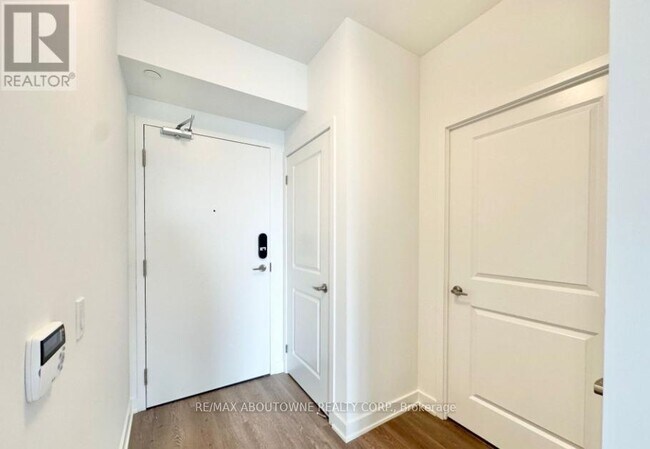 Photo du bâtiment - 543 Richmond St W