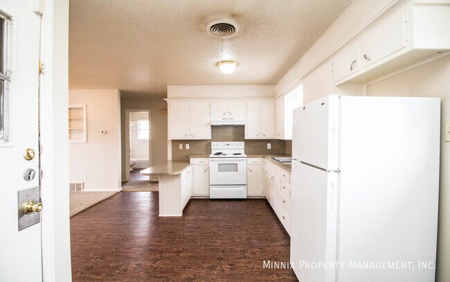 Building Photo - 1602 58th St