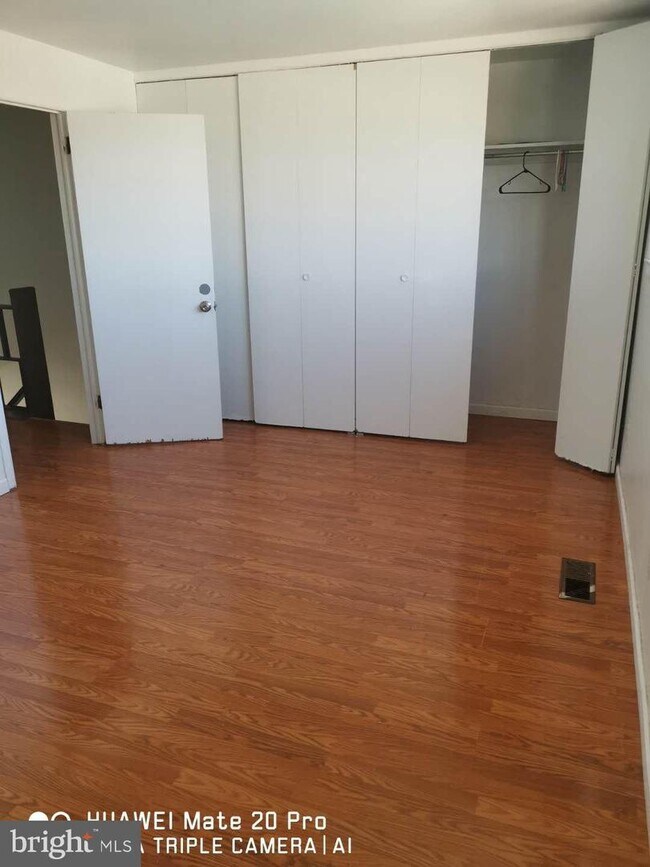 Foto del edificio - 1325 N 13th St