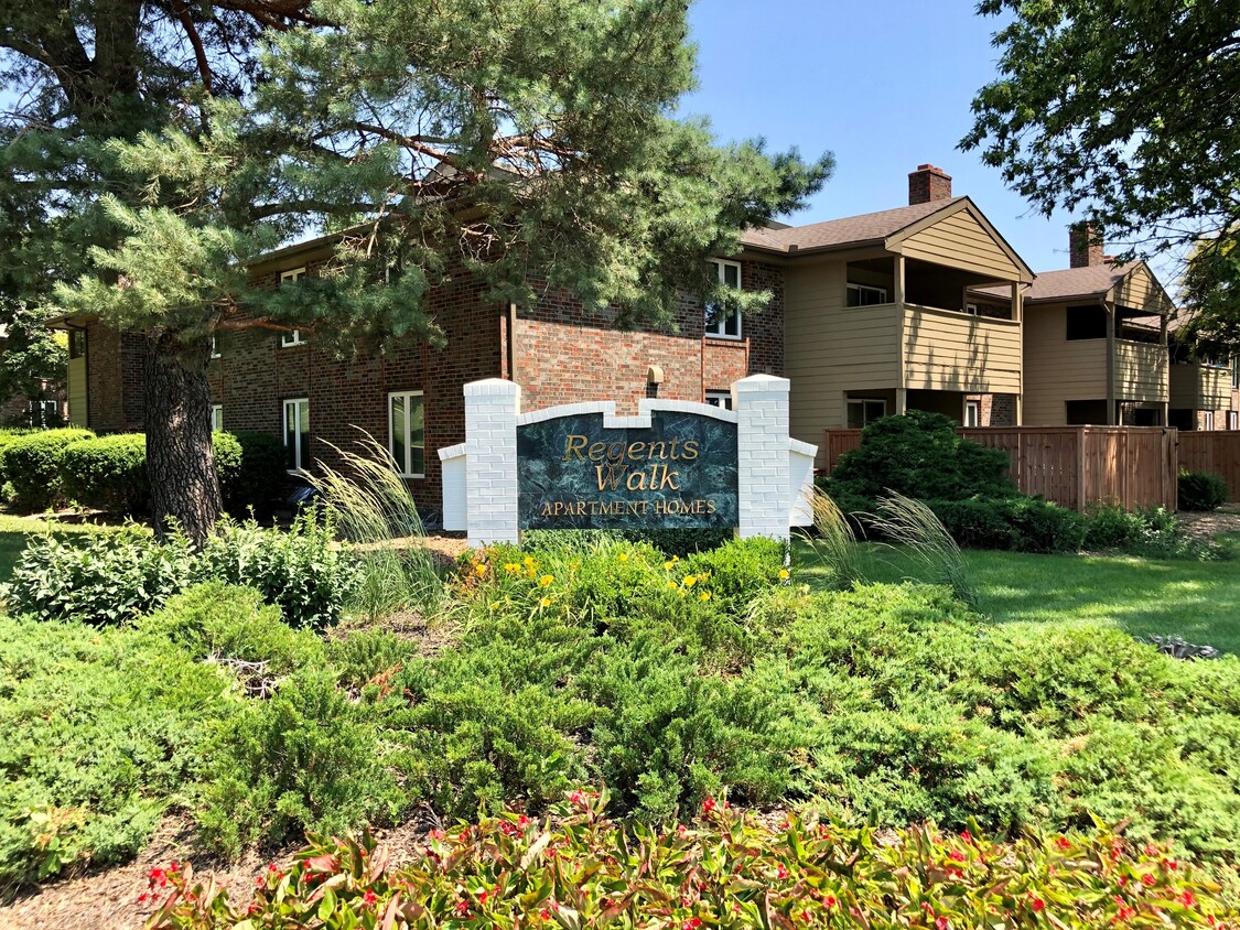 Primary Photo - Regent's Walk Apartment Homes