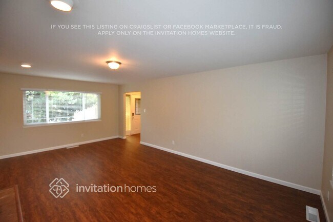 Building Photo - 5 Echo Cir
