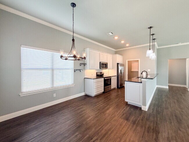 Foto del edificio - Lovely 3 bed, 2 bath Home in Burleson!