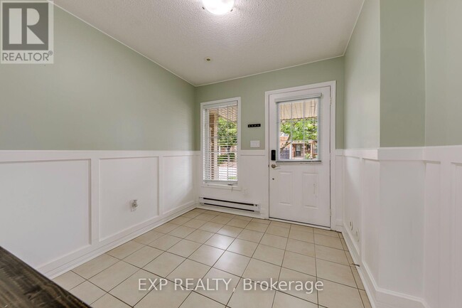 Building Photo - 3034 Dewridge Ave