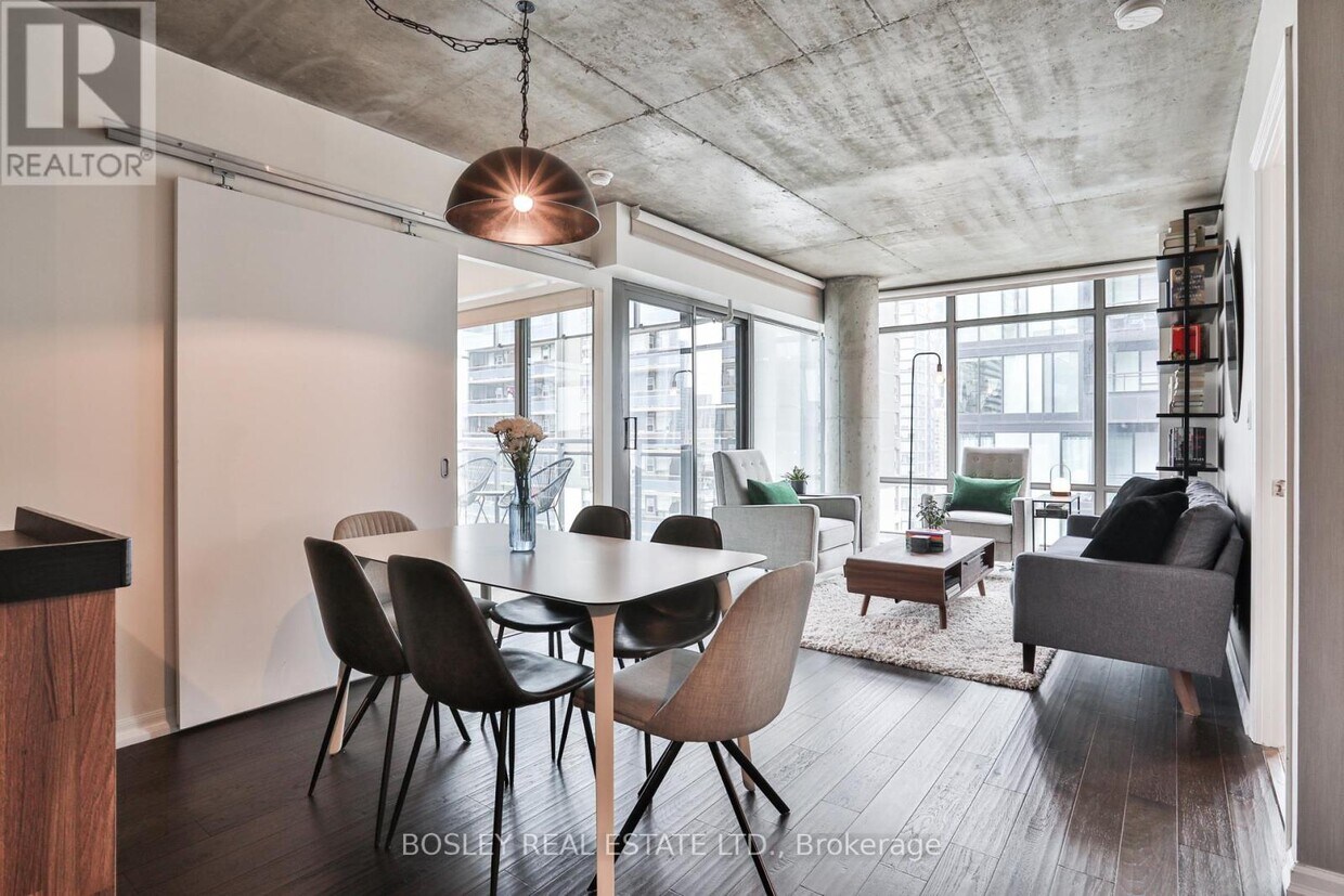 Photo principale - 22-1722 Wellesley St E