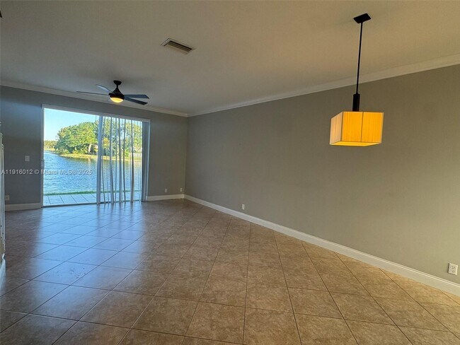 Building Photo - 3748 San Simeon Cir