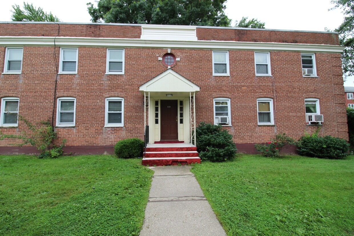 65 Hughes St Unit 1, Hartford, CT 06106 Apartments in Hartford, CT