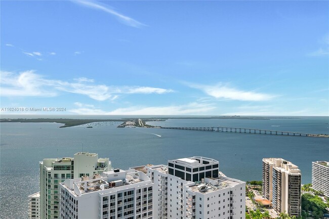 Foto del edificio - 1395 Brickell Ave