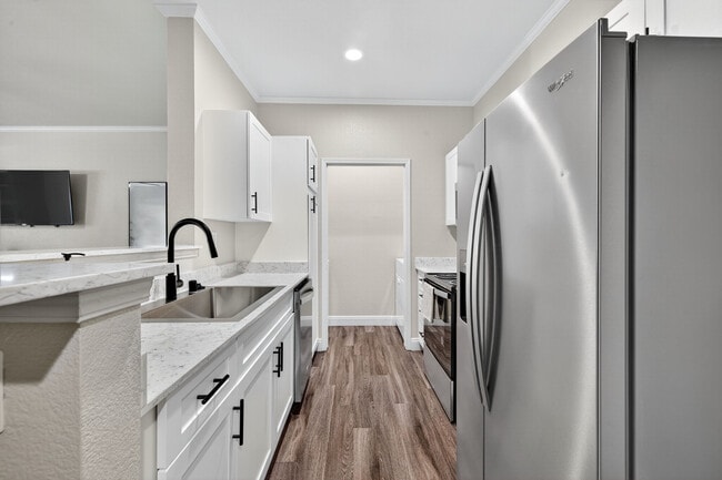 Building Photo - Cobble Oaks