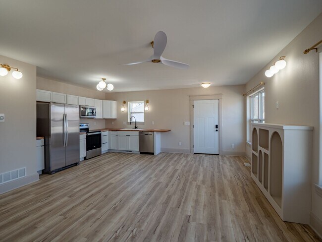 Foto del edificio - 922 9th St SE