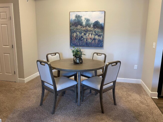 Foto del edificio - 700 Zumstein Ln