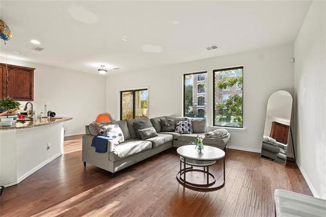 Foto del edificio - 546 Alexandra Ave