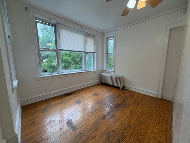 Building Photo - 4519 N Hamlin Ave