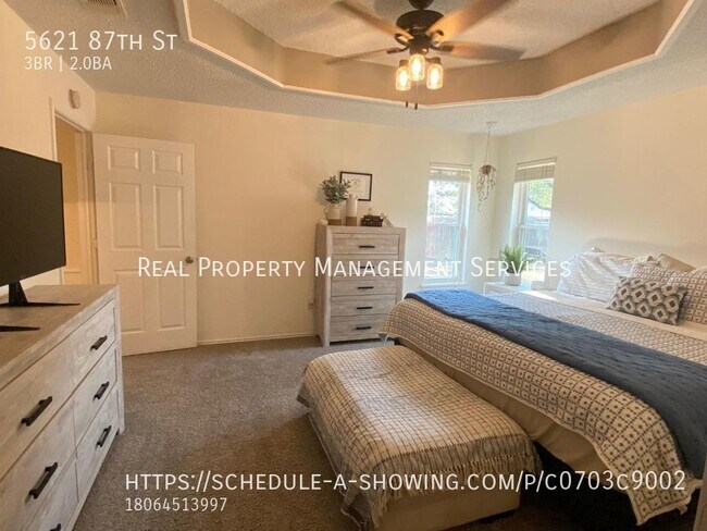 Building Photo - Great 3 Bedroom, 2 Bath Home In South Lubbock
