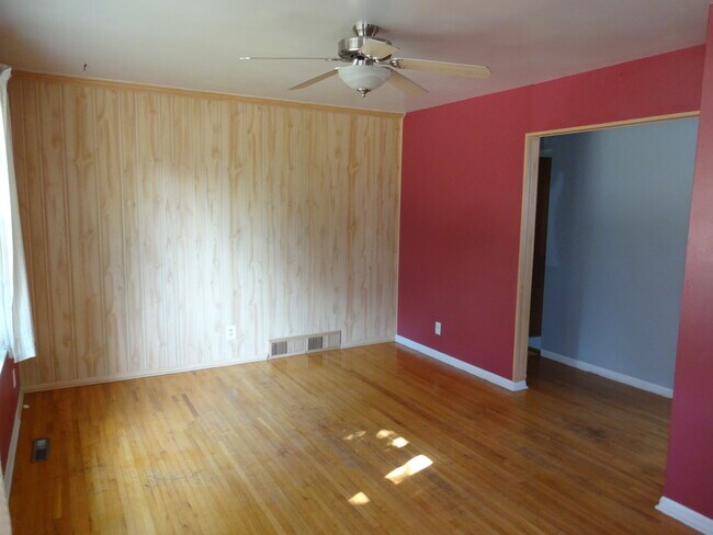 Foto del edificio - 1408 Sunrise Ave SE