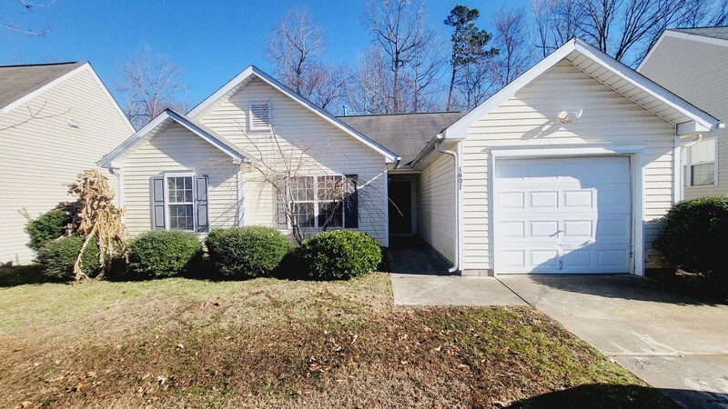 Primary Photo - 1607 Eagles Landing Dr