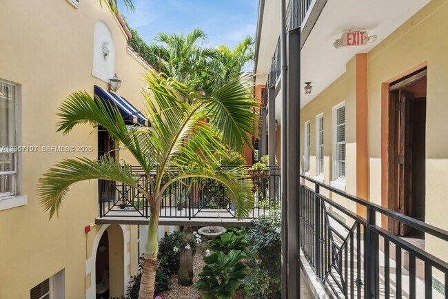 Foto del edificio - 4812 Pine Tree Dr