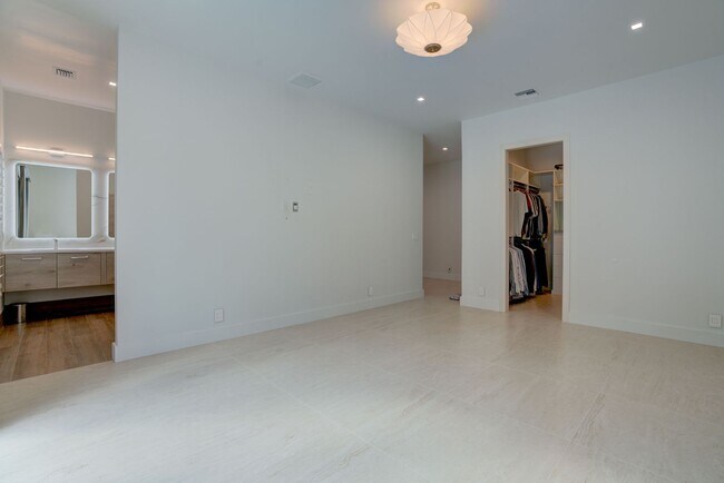 Foto del edificio - Modern Home in Palm Beach Gardens, Just Minutes from Juno Beach